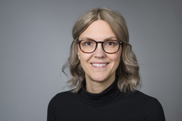 Porträtt på Sandra Göransson, Anknuten som lönespecialist vid personalenheten, Umeå universitet.